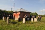 Chasydzi na cmentarzu w Grze Kalwarii 