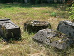 Nagrobki na cmentarzu ydowskim