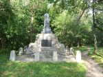 Izbica - pomnik na cmentarzu ydowskim
