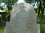 nagrobek na cmentarzu ydowskim w Olesnie