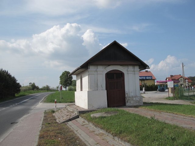 Tarłów - kapliczka